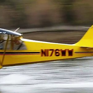 Airplane river "water skiing" and gravel bar STOL - YouTube